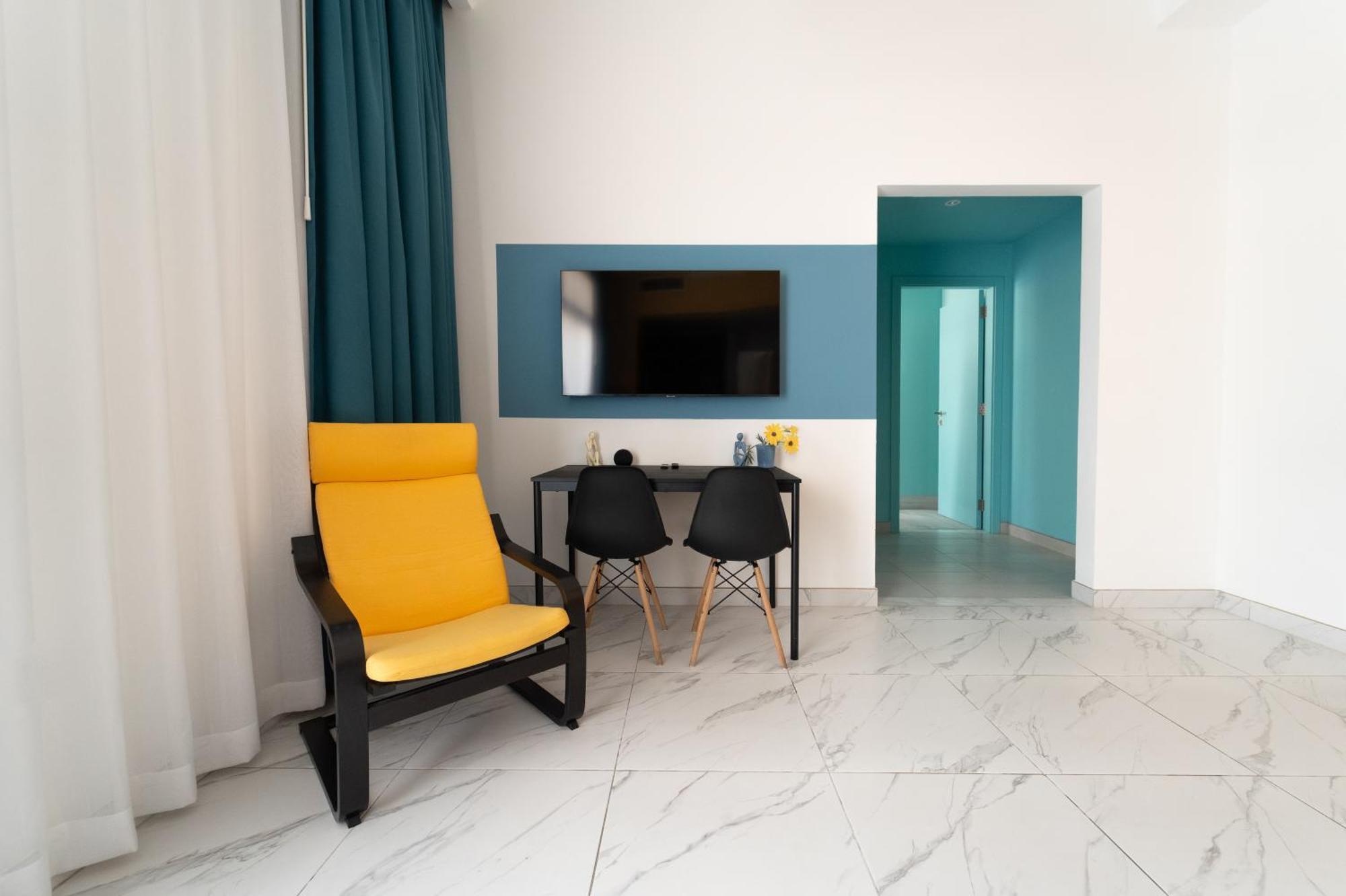 Aparthotel Izzzi Life Mint à Dubaï Extérieur photo