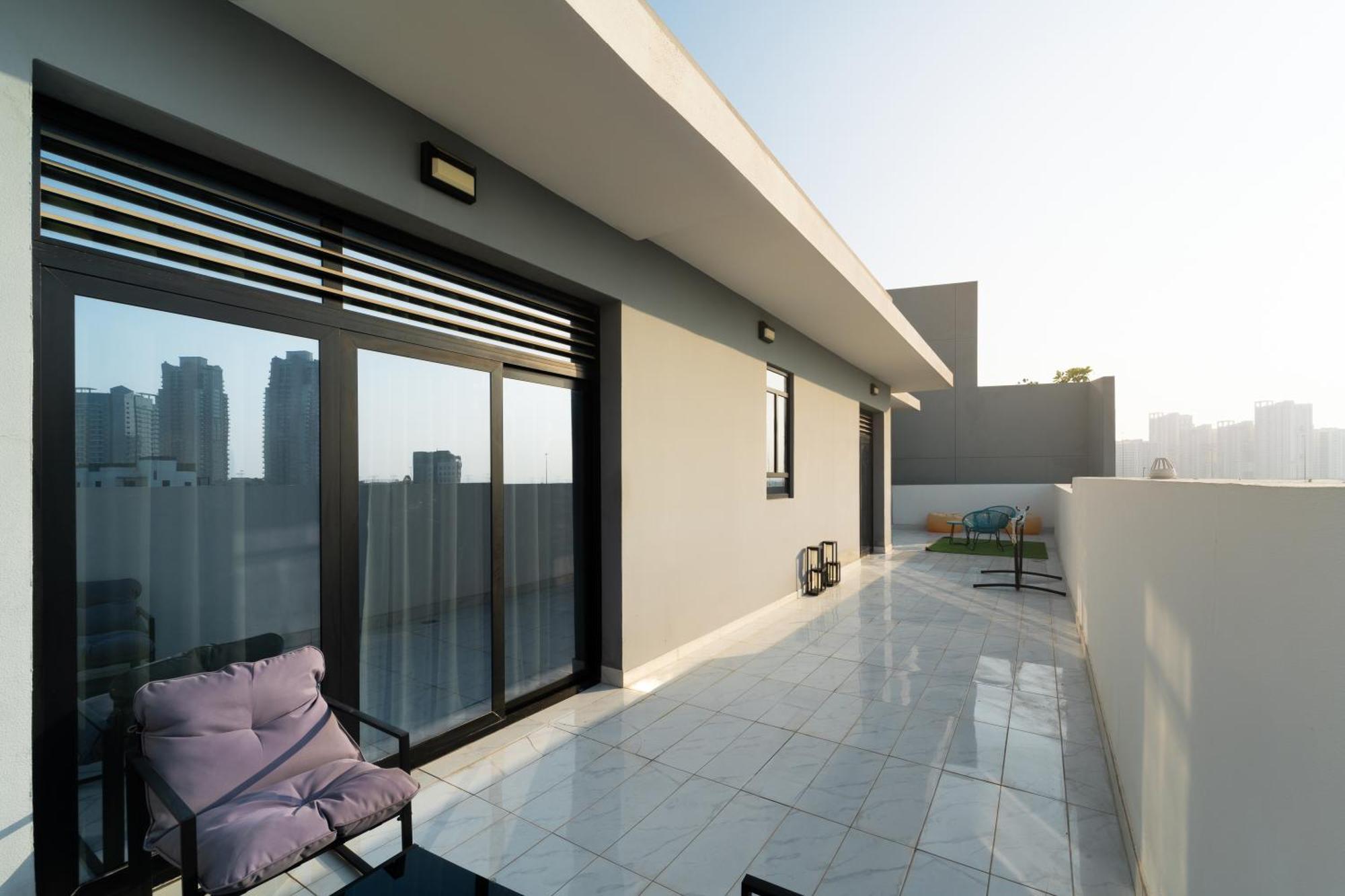 Aparthotel Izzzi Life Mint à Dubaï Extérieur photo