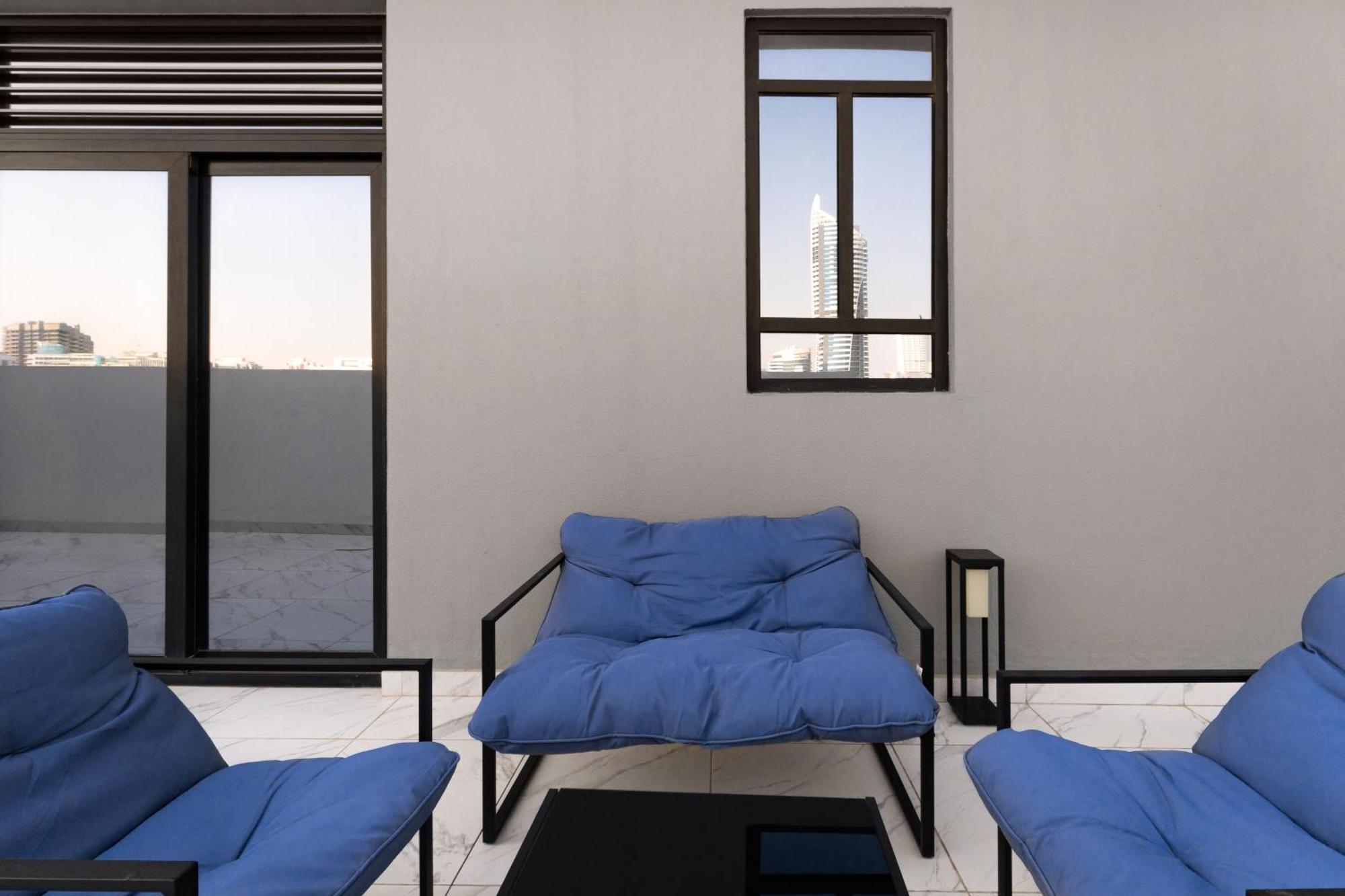 Aparthotel Izzzi Life Mint à Dubaï Extérieur photo