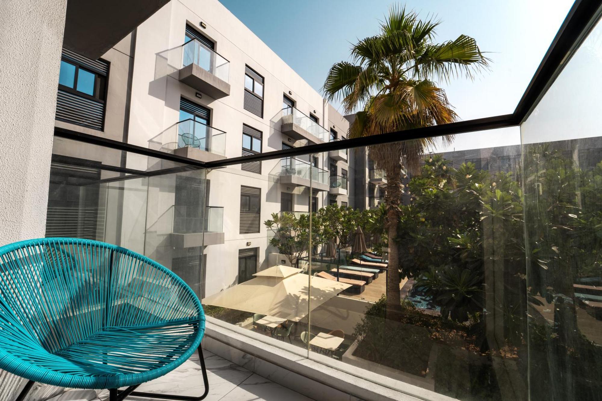 Aparthotel Izzzi Life Mint à Dubaï Extérieur photo