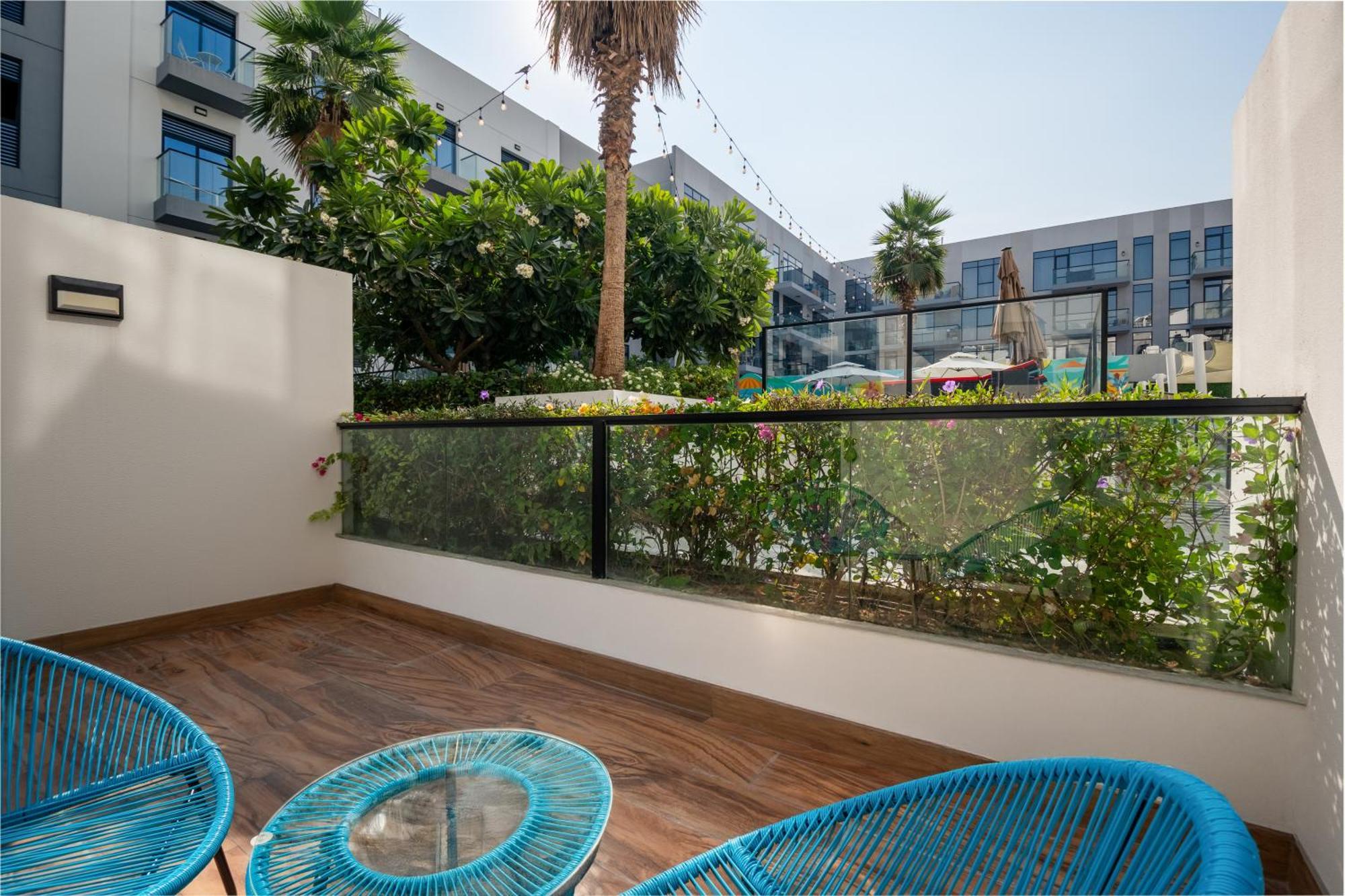 Aparthotel Izzzi Life Mint à Dubaï Extérieur photo