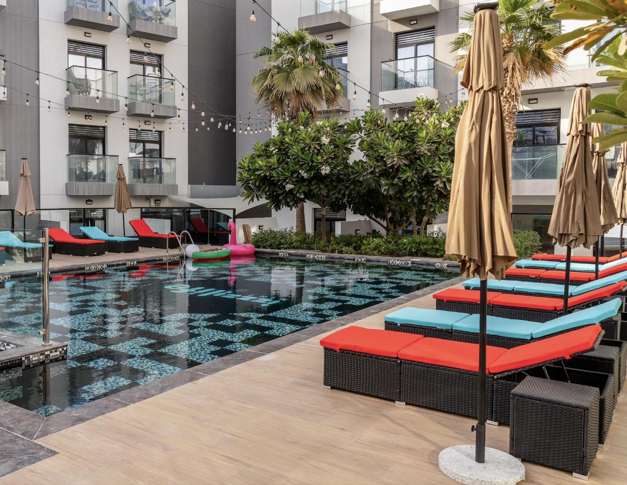 Aparthotel Izzzi Life Mint à Dubaï Extérieur photo